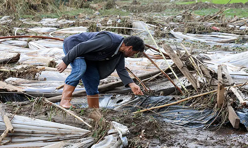 Ülke genelinde fırtına ve sağnak etkili oldu!