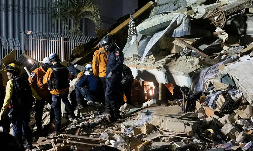 Venezuela'da çifte deprem felaketi: 40 saniye arayla 7,2 ve 7,5 yıkım