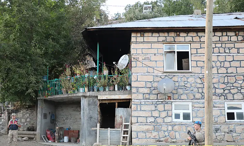 Yaşlı çifti öldürüp evi ateşe veren zanlı X-Ray görüntülerinden yakalandı
