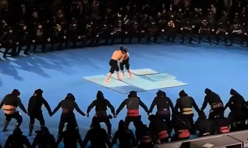 Yunanistan'da tartışma yaratan görüntüler: Horon ve güreşi de sahiplendiler